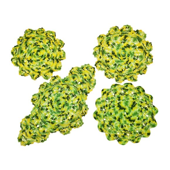 4 Vintage Crocheted Doilies Floral Variegated Green Yellow Round Oblong Doily - Picture 2 of 7